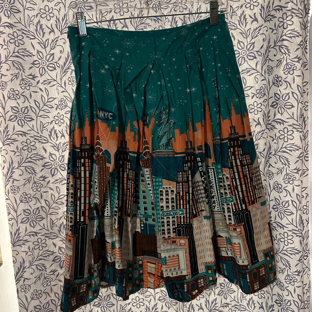 Cityscape Print Green and Brown Skirt